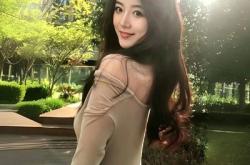 蒋怡沉迷豪车奢靡生活，陷入“炫富”争议风波！