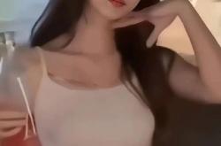 王梦婷“反转人设”引发粉丝怒潮，曾批评奢侈品却自己代言！